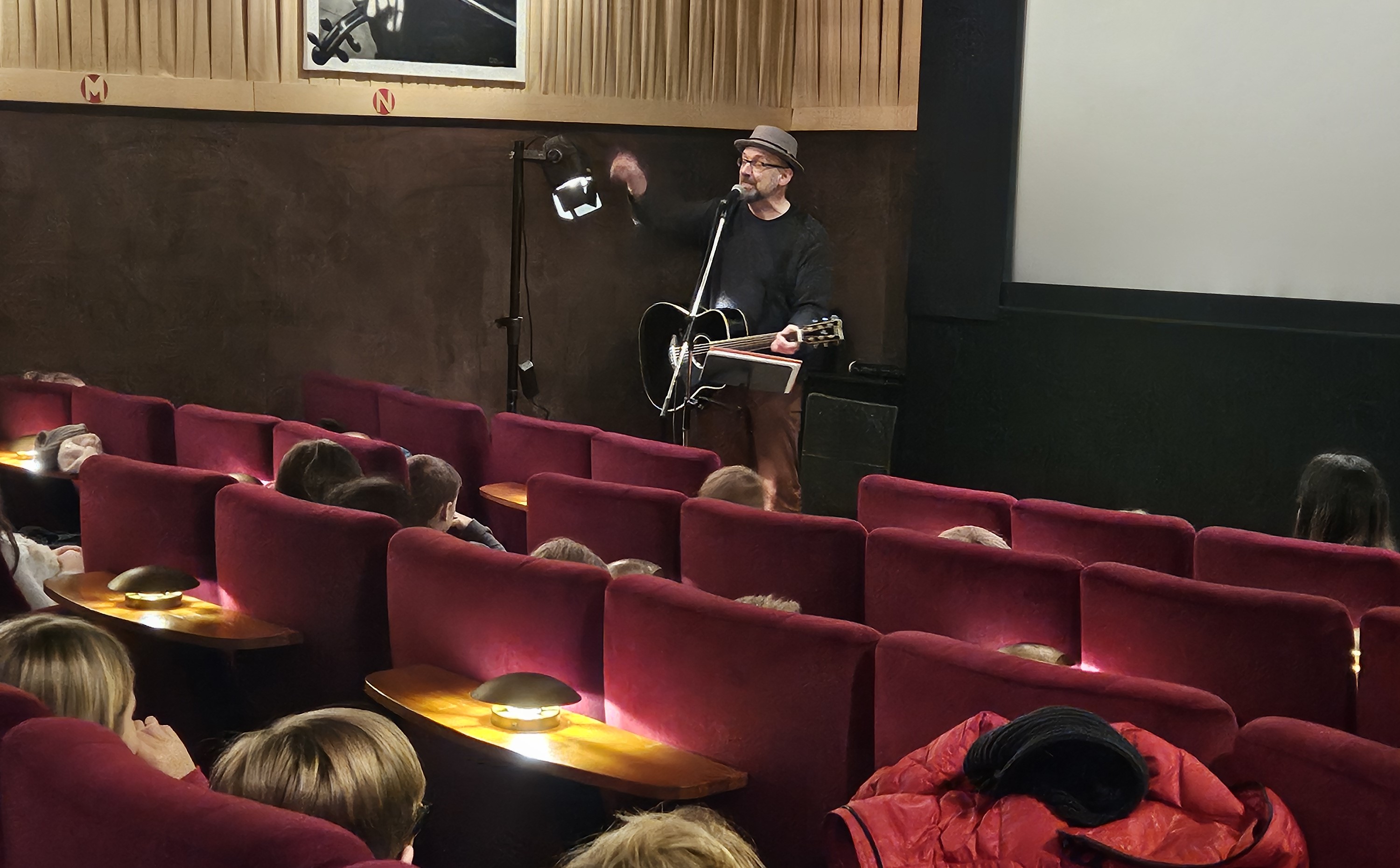 Kindermitmachkino mit Hubert Treml am Kindertag des Landratsamts